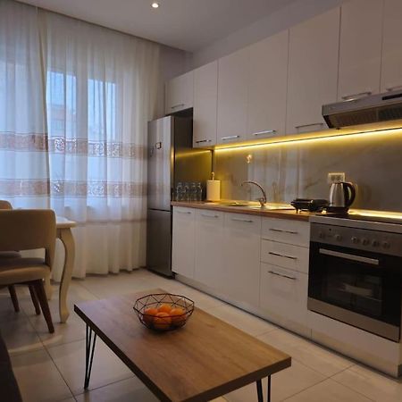 City Center Tirana Apartment! Luaran gambar